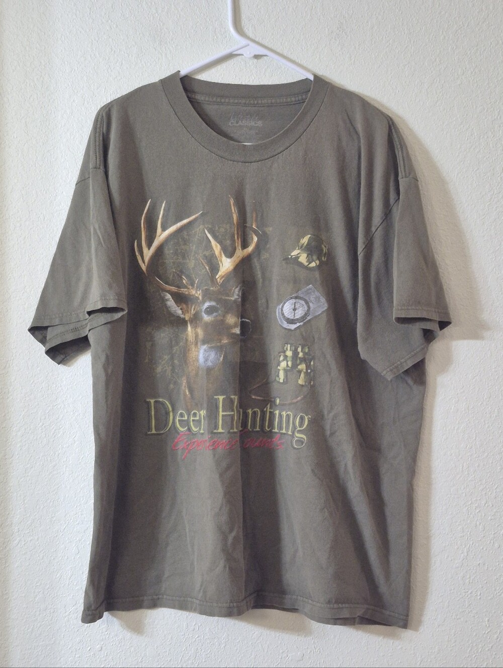 Deer Hunting Graphic Short Sleeve Tee - Olive Green